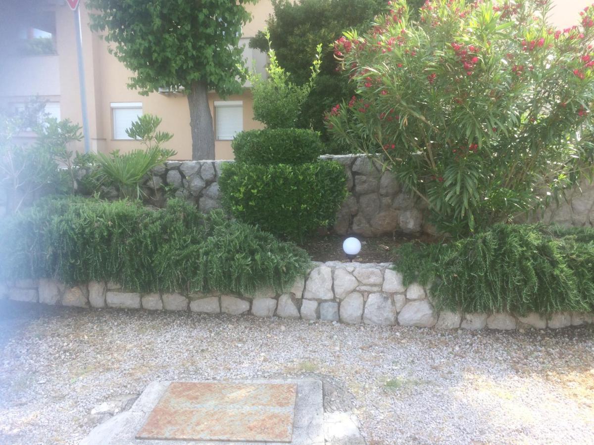 Botic Apartments Šilo Zewnętrze zdjęcie
