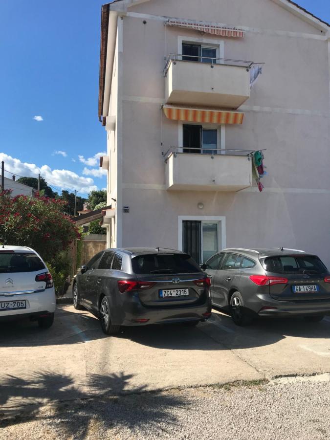 Botic Apartments Šilo Zewnętrze zdjęcie